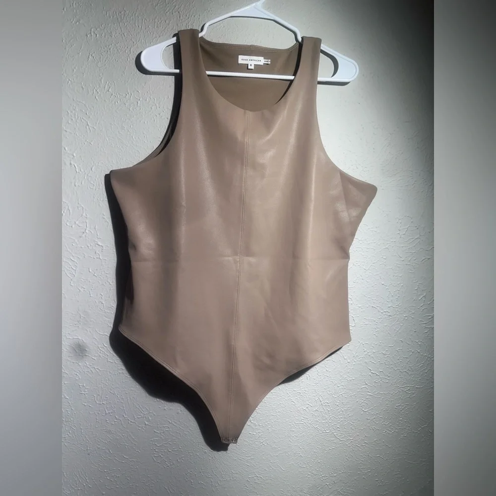 Good American Beige Bodysuit size 6/3XL. Plus Size